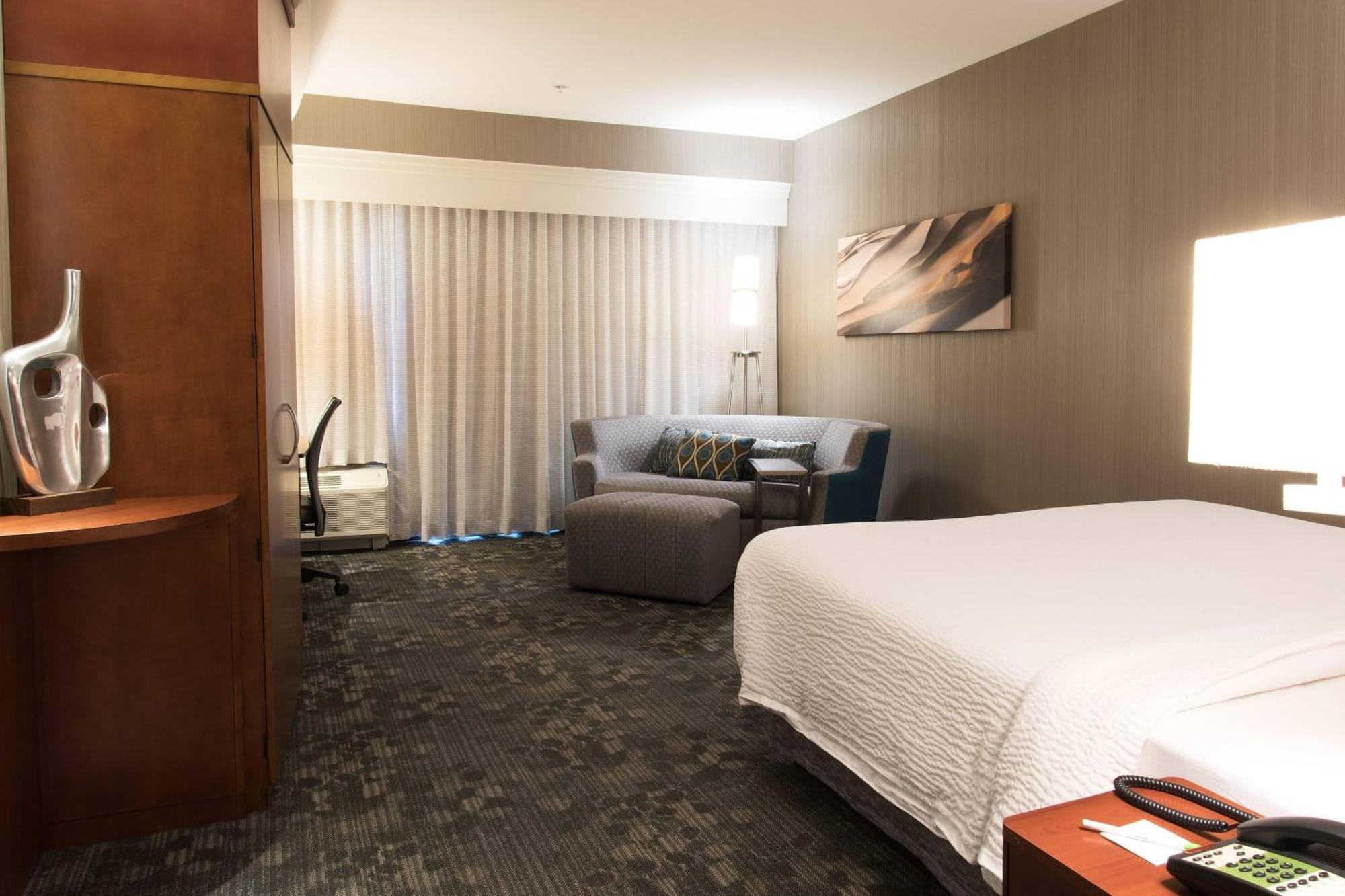 Courtyard Worth West At Cityview 3* Fort Worth